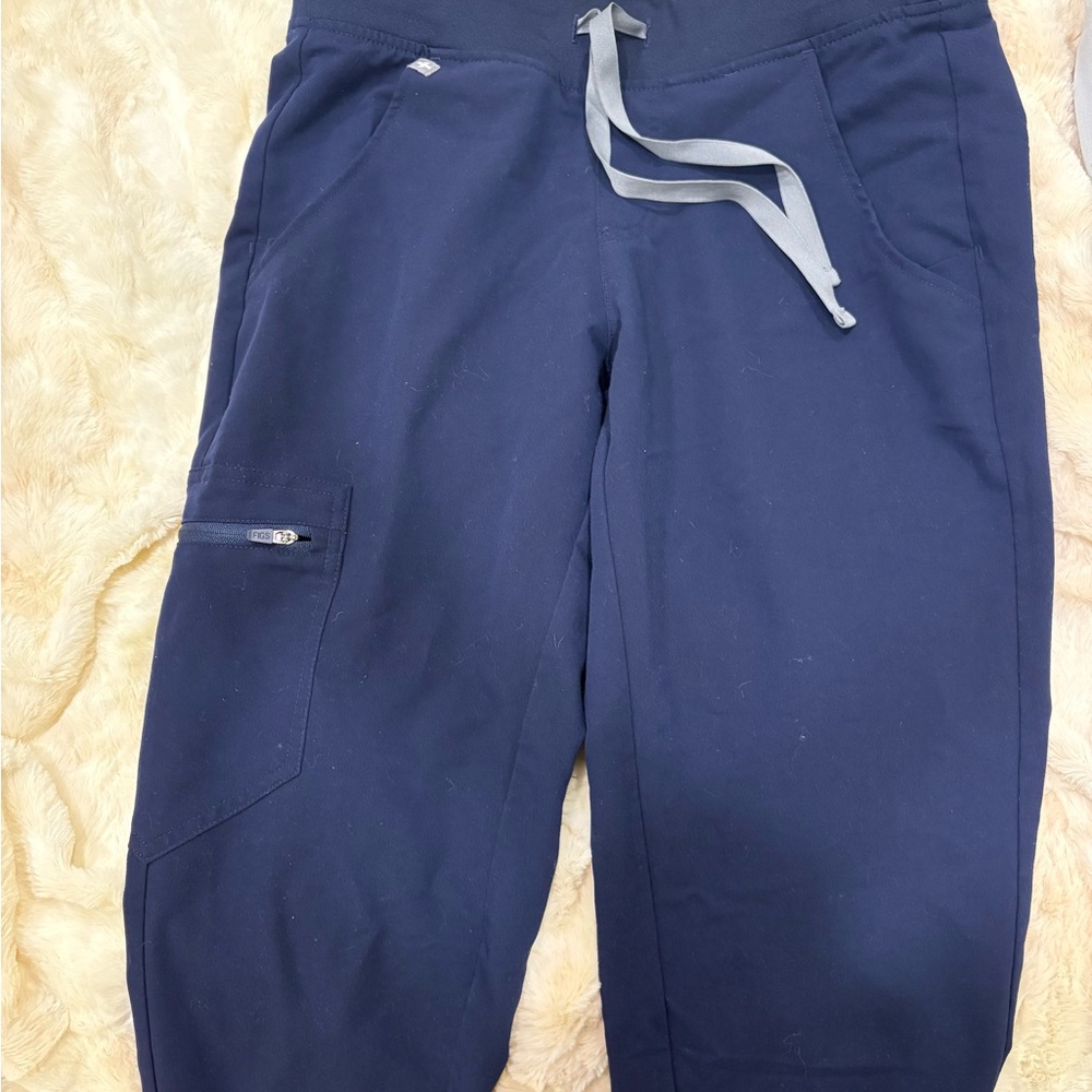 Figs XS petite Navy Jogger Pants